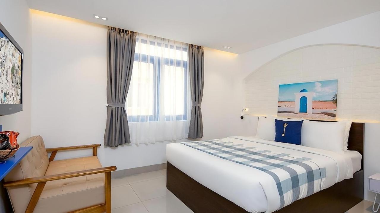 Lucia Beach Hotel Danang Exterior photo