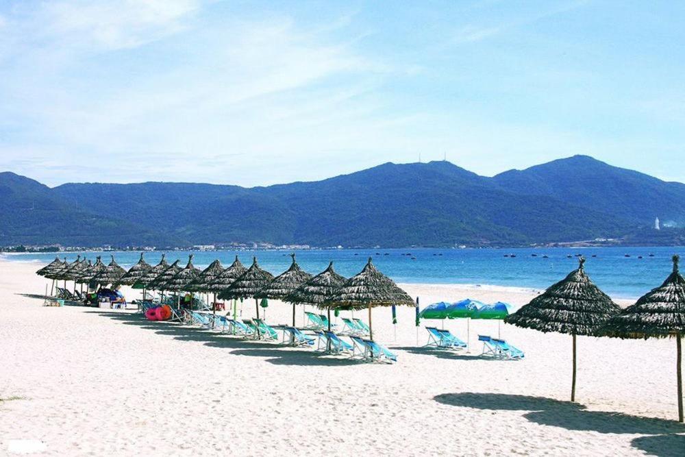 Lucia Beach Hotel Danang Exterior photo